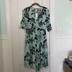 Hello Miz faux wrap maternity dress Large